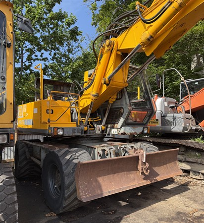 JCB 130W, demonterad