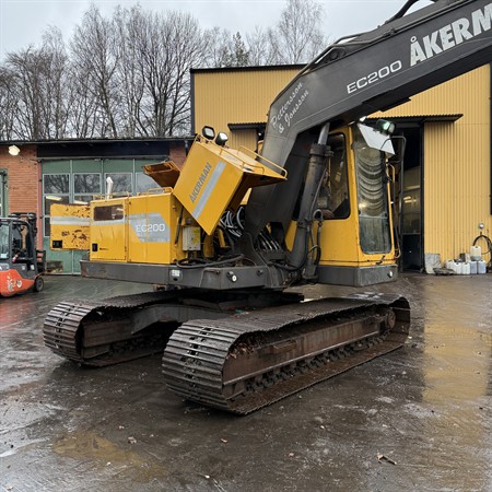 EC200
